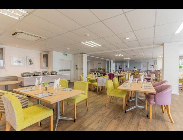 2 BEDROOM APARTMENT FOR SALE IN KENILWORTH UPPER